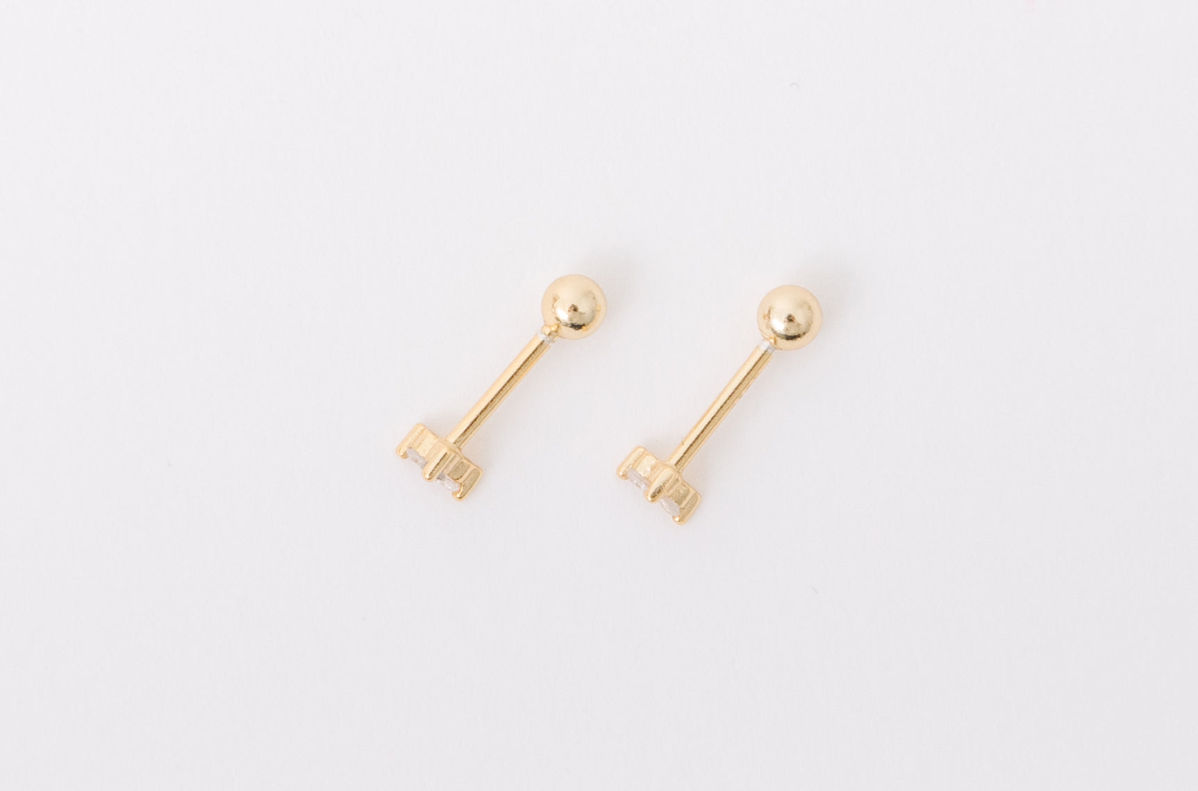 Three Diamond Cluster Screwbacks